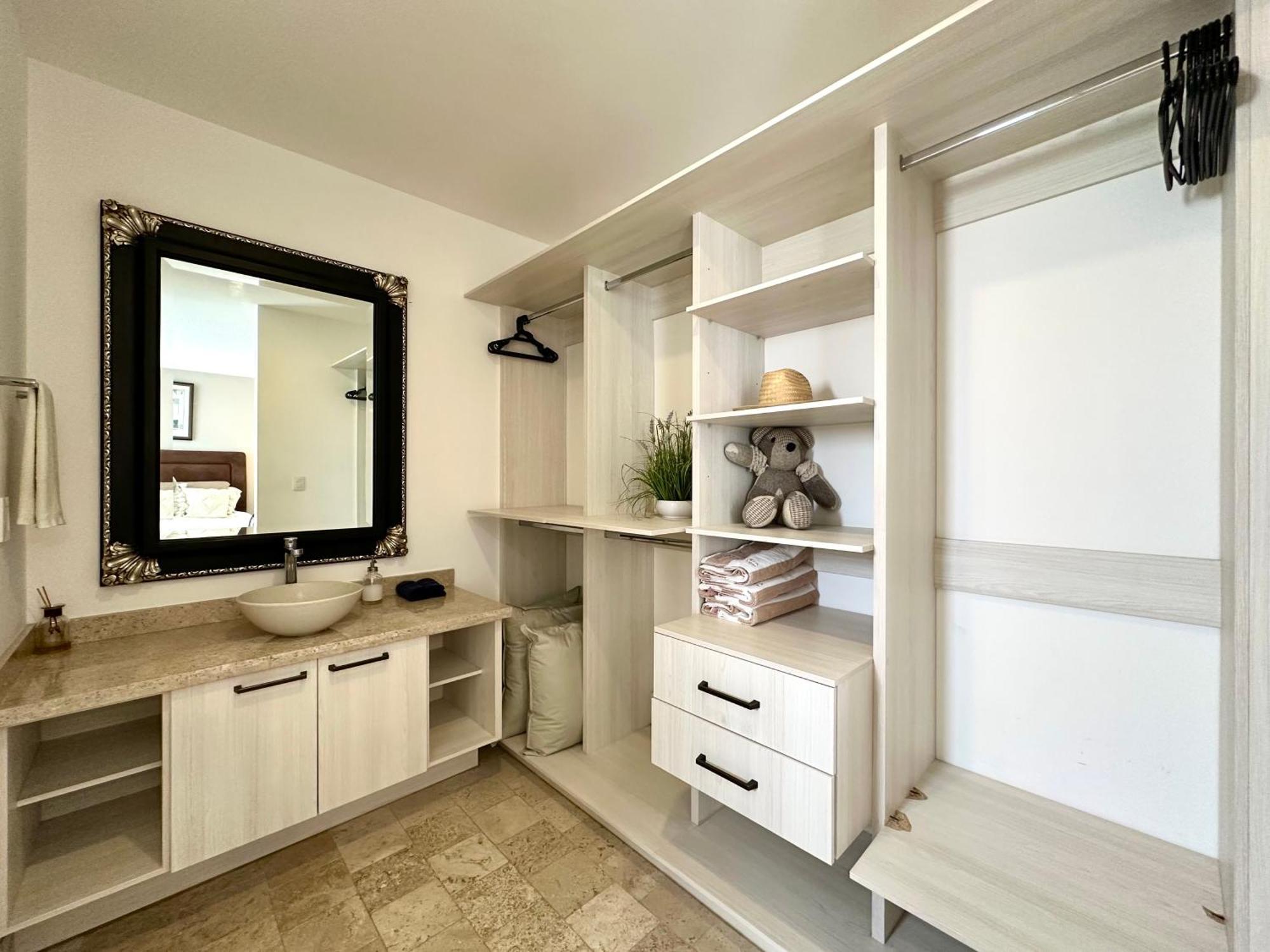 3Bedrooms-5 Min Downtown-Wifi-Pool-Jacuzzi-Parking سان ميغيل دي الليندي المظهر الخارجي الصورة