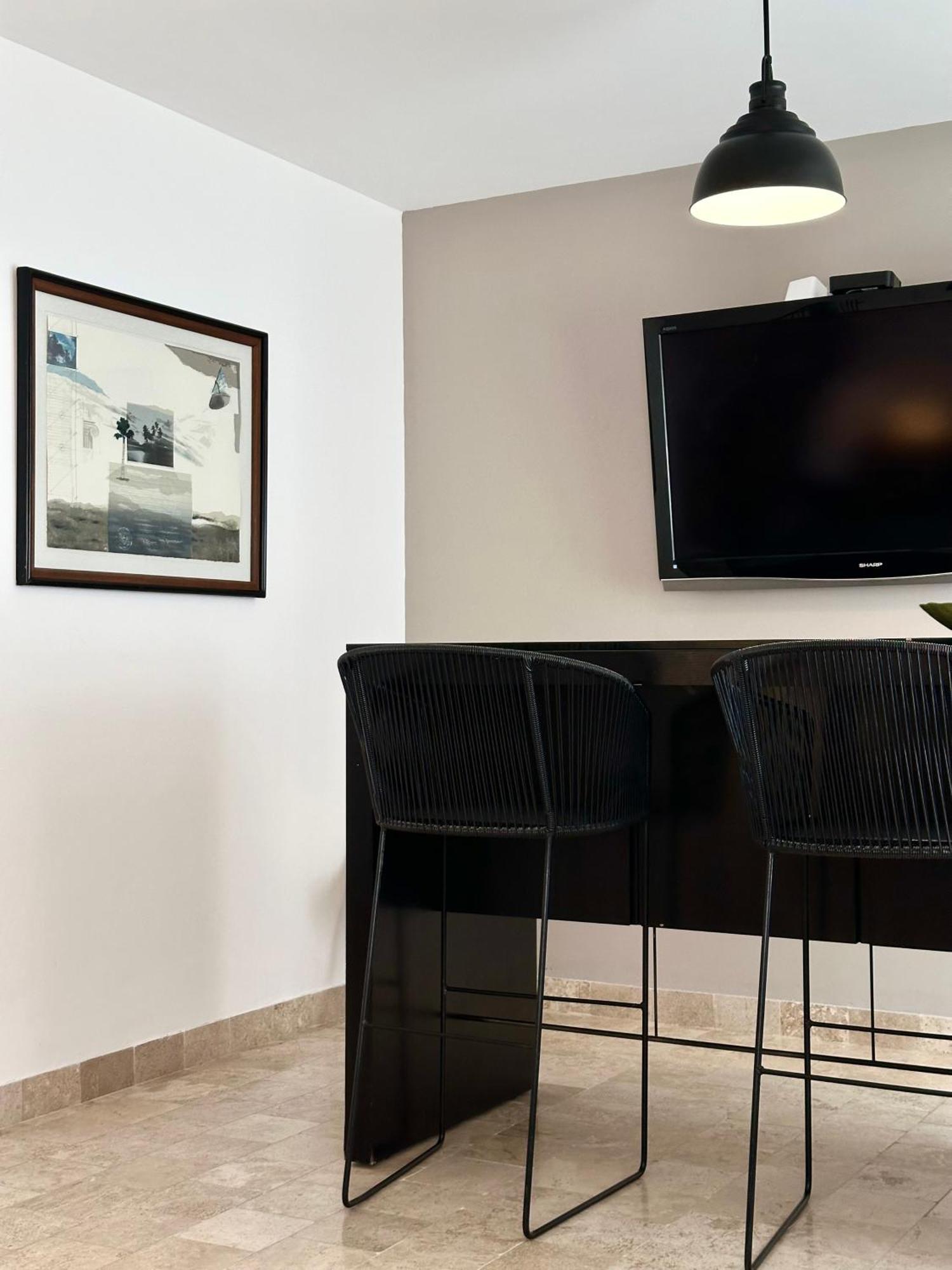 3Bedrooms-5 Min Downtown-Wifi-Pool-Jacuzzi-Parking سان ميغيل دي الليندي المظهر الخارجي الصورة
