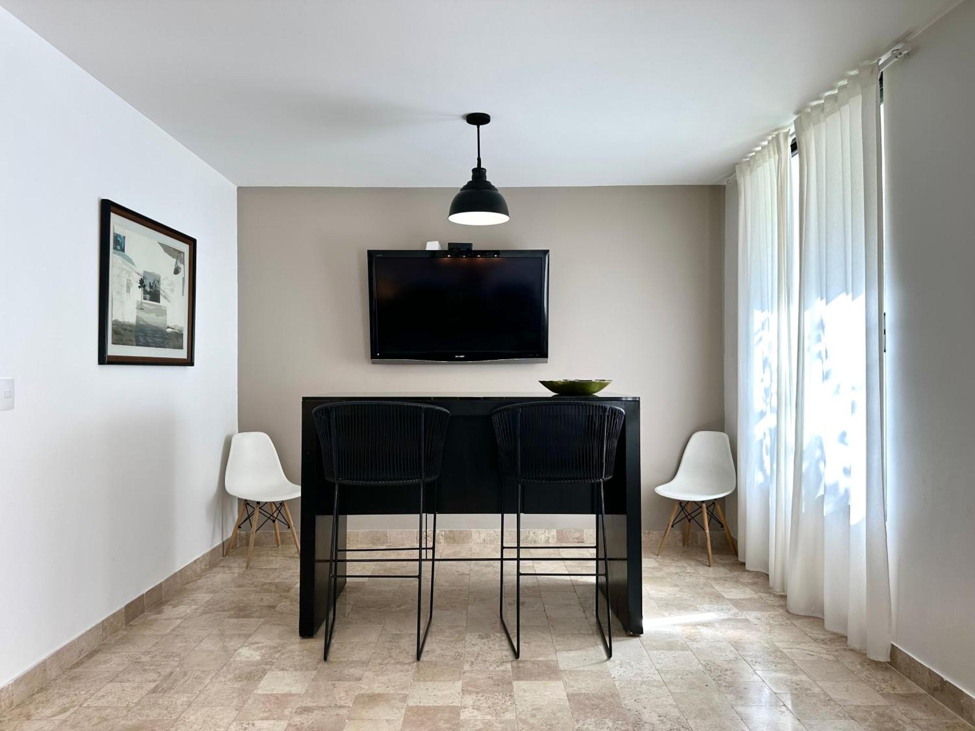 3Bedrooms-5 Min Downtown-Wifi-Pool-Jacuzzi-Parking سان ميغيل دي الليندي المظهر الخارجي الصورة